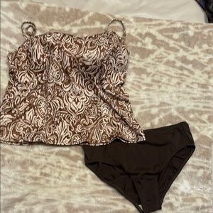 Elegant Brown and White Bikini Swimwear